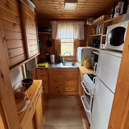 With An Entire Island To Itself * مارييهامن